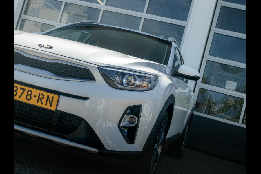Kia Stonic 1.0 T-GDi DynamicLine | Airco | Camera | Carplay | Cruise | 17" | PDC | Dakrails