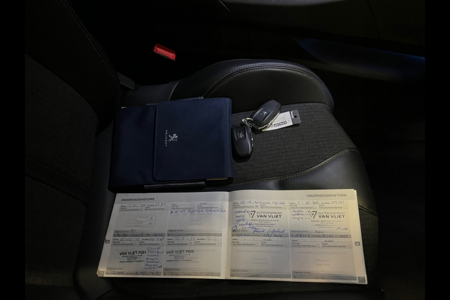 Peugeot 5008 1.2 PureTech GT-Line|7 Pers|Pano|Navi|Cam|Dodehoek|Trekhaak|Dealer Onderhouden