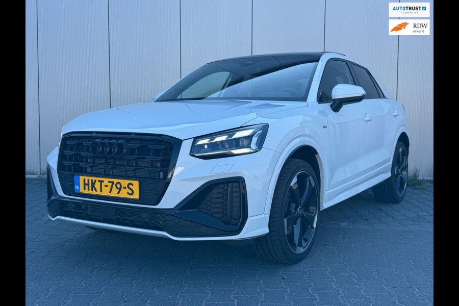 Audi Q2 35 TFSI S Line Automaat / Pano / LED / Keyless / Carplay / Camera