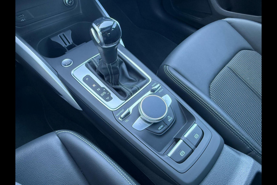 Audi Q2 35 TFSI S Line Automaat / Pano / LED / Keyless / Carplay / Camera