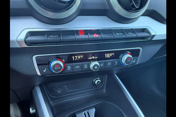 Audi Q2 35 TFSI S Line Automaat / Pano / LED / Keyless / Carplay / Camera