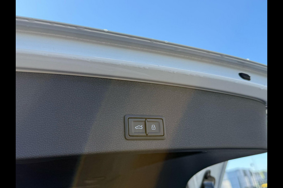 Audi Q2 35 TFSI S Line Automaat / Pano / LED / Keyless / Carplay / Camera