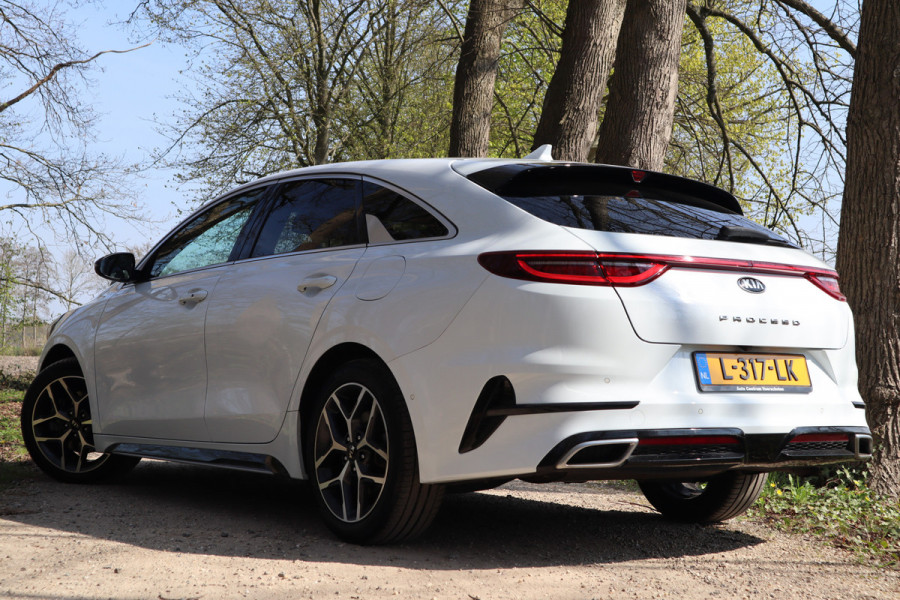 Kia ProCeed 1.5 T-GDI GT-Line | Automaat | Camera | Keyless | Navi |