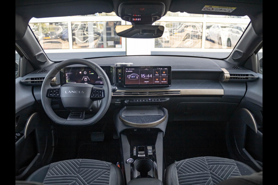 Lancia Ypsilon LX 51 kWh | Clima | Camera | Carplay | Adapt. Cruise | BSM | PDC | LED | Warmtepomp