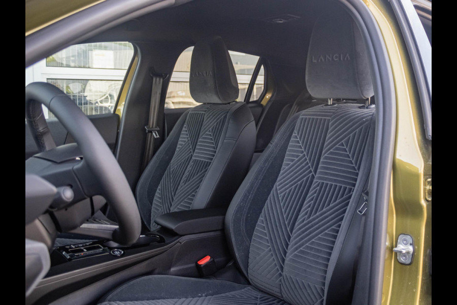 Lancia Ypsilon LX 51 kWh | Clima | Camera | Carplay | Adapt. Cruise | BSM | PDC | LED | Warmtepomp