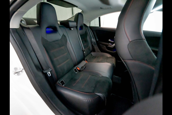 Mercedes-Benz CLA-Klasse CLA 220 AMG Line | Pano | 19 inch
