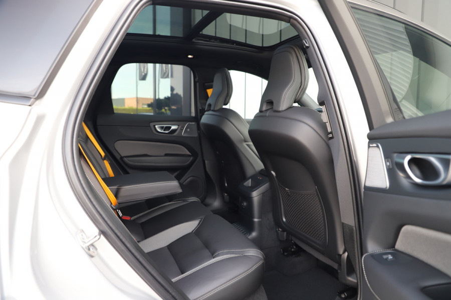 Volvo XC60 2.0 T8 AWD Polestar Engineered | 455PK | Heico | Pano | Keyles-go | Head-up | Bowers&wilkins | Memory | Stuurwielverw. | NL-Auto