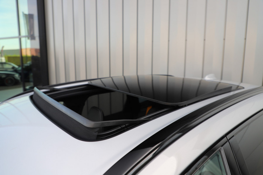 Volvo XC60 2.0 T8 AWD Polestar Engineered | 455PK | Heico | Pano | Keyles-go | Head-up | Bowers&wilkins | Memory | Stuurwielverw. | NL-Auto