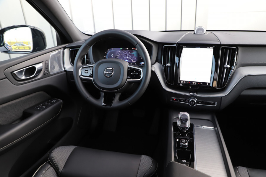 Volvo XC60 2.0 T8 AWD Polestar Engineered | 455PK | Heico | Pano | Keyles-go | Head-up | Bowers&wilkins | Memory | Stuurwielverw. | NL-Auto