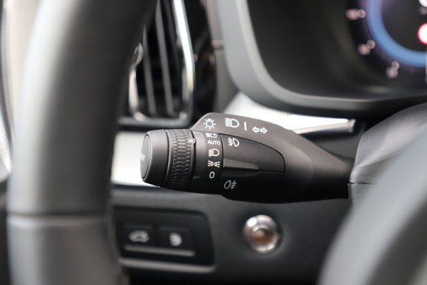 Volvo XC60 2.0 T8 AWD Polestar Engineered | 455PK | Heico | Pano | Keyles-go | Head-up | Bowers&wilkins | Memory | Stuurwielverw. | NL-Auto