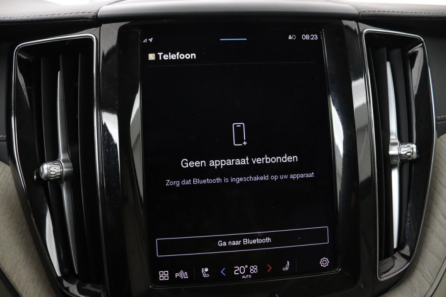 Volvo XC60 2.0 T6 Recharge AWD Inscription | Panoramadak | Trekhaak | Stoel & stuurverwarming | Leder | Carplay | Memory | Keyless | Full LED