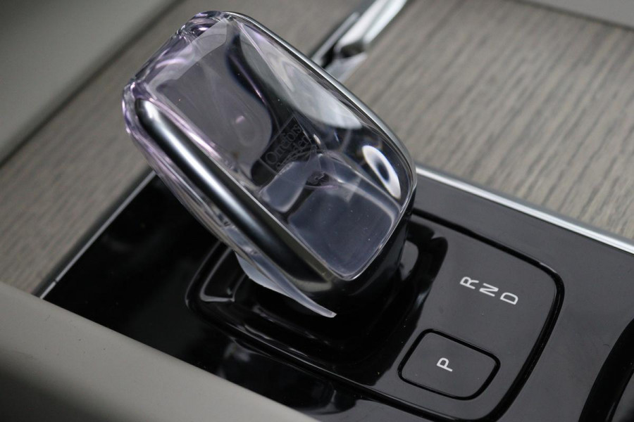 Volvo XC60 2.0 T6 Recharge AWD Inscription | Panoramadak | Trekhaak | Stoel & stuurverwarming | Leder | Carplay | Memory | Keyless | Full LED