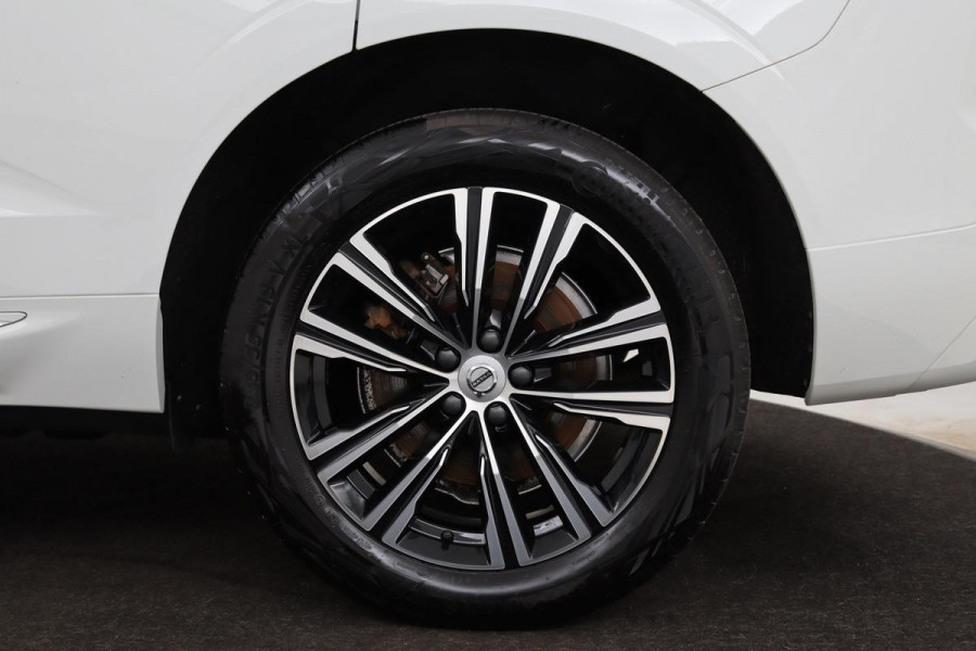 Volvo XC60 2.0 T6 Recharge AWD Inscription | Panoramadak | Trekhaak | Stoel & stuurverwarming | Leder | Carplay | Memory | Keyless | Full LED