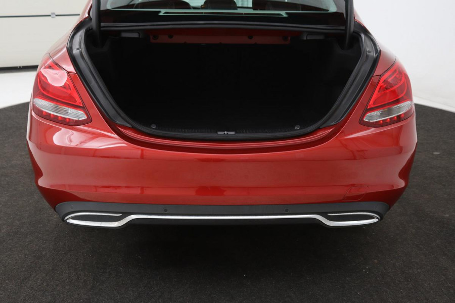 Mercedes-Benz C-Klasse 200 CDI Avantgarde | Adaptive cruise | Stoelverwarming | Carplay | Park Assist | Half leder | Navigatie | Dodehoek detectie | Climate control