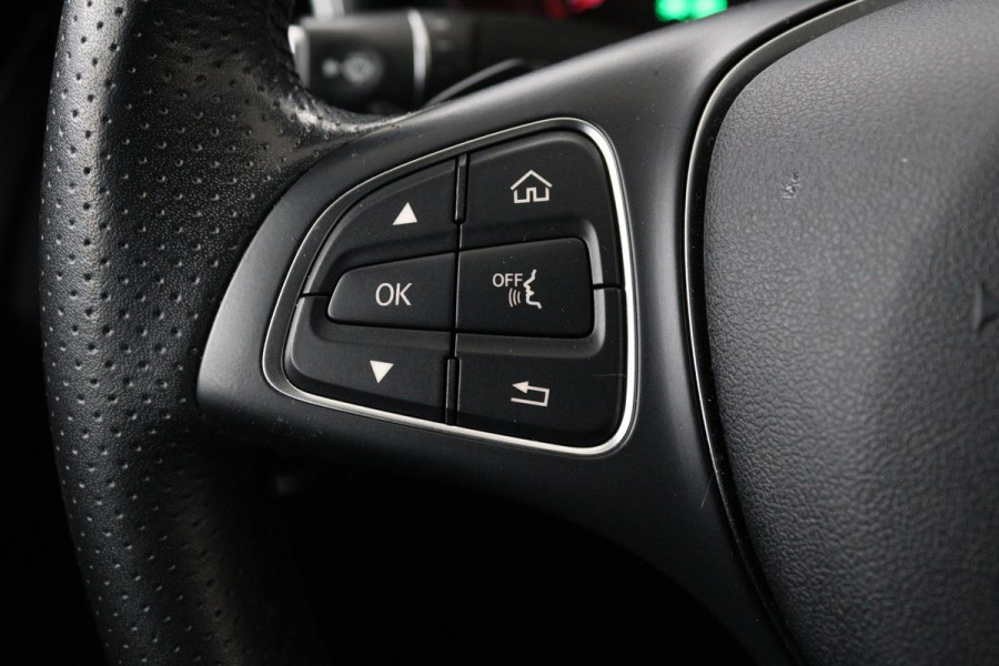 Mercedes-Benz C-Klasse 200 CDI Avantgarde | Adaptive cruise | Stoelverwarming | Carplay | Park Assist | Half leder | Navigatie | Dodehoek detectie | Climate control