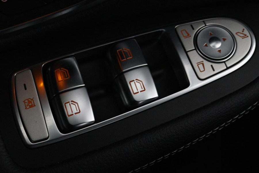 Mercedes-Benz C-Klasse 200 CDI Avantgarde | Adaptive cruise | Stoelverwarming | Carplay | Park Assist | Half leder | Navigatie | Dodehoek detectie | Climate control