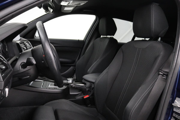 BMW 1-serie 118i Sport Line Edition | Full LED | Sportstoelen | Navigatie | Climate control | Parkeerhulp | Cruise control