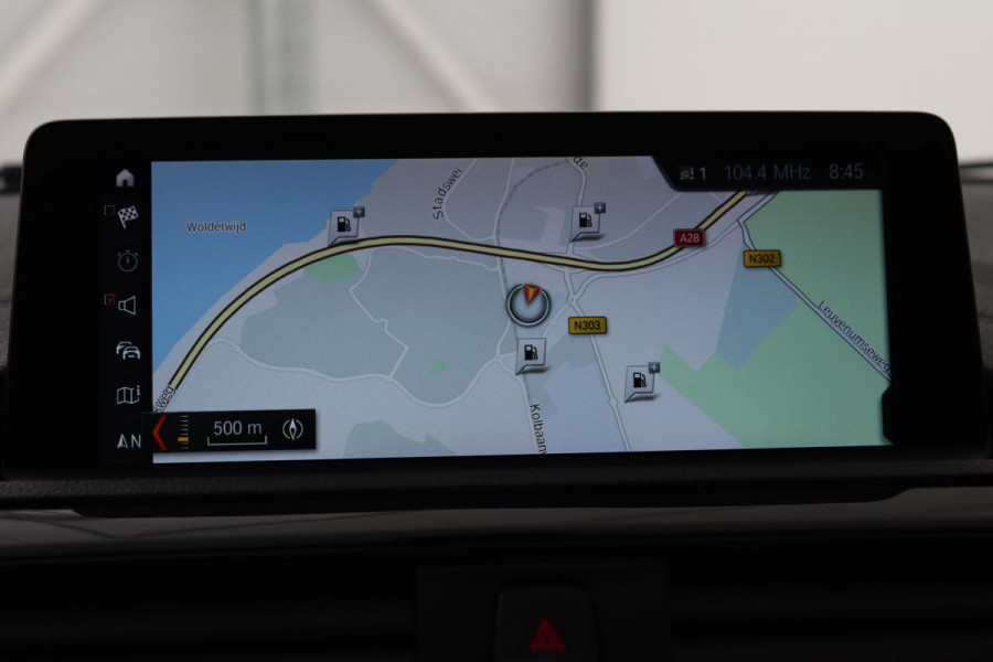BMW 1-serie 118i Sport Line Edition | Full LED | Sportstoelen | Navigatie | Climate control | Parkeerhulp | Cruise control