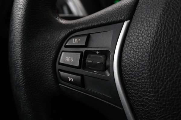 BMW 1-serie 118i Sport Line Edition | Full LED | Sportstoelen | Navigatie | Climate control | Parkeerhulp | Cruise control