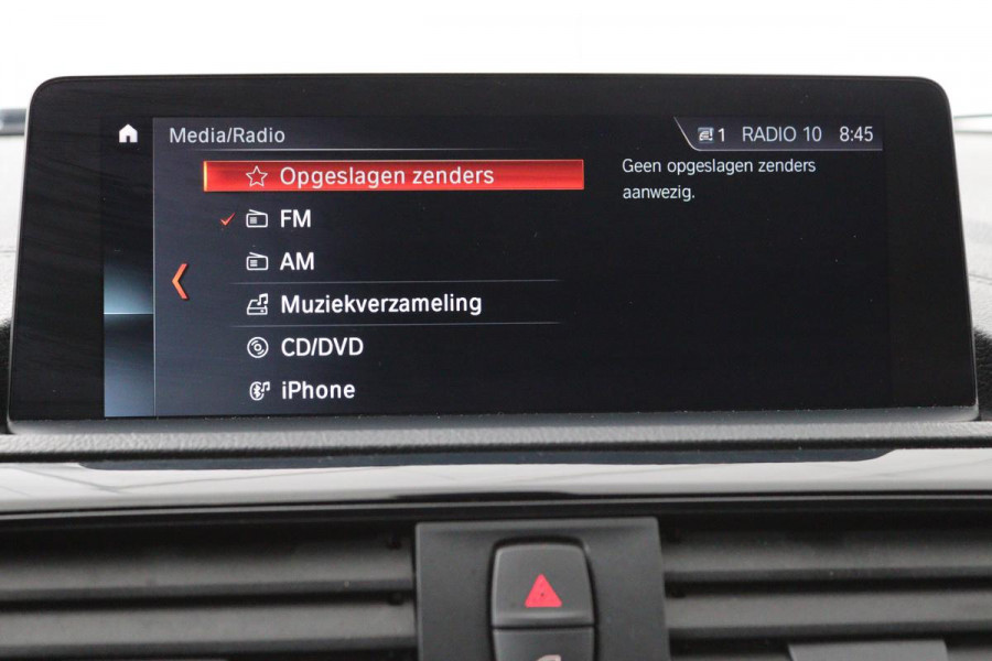 BMW 1-serie 118i Sport Line Edition | Full LED | Sportstoelen | Navigatie | Climate control | Parkeerhulp | Cruise control