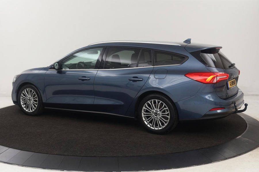 Ford Focus 1.5 EcoBoost Titanium | Stoel & stuurverwarming | Adaptive cruise | Full LED | Camera | Trekhaak | Carplay | Climate control