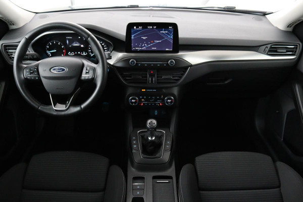 Ford Focus 1.5 EcoBoost Titanium | Stoel & stuurverwarming | Adaptive cruise | Full LED | Camera | Trekhaak | Carplay | Climate control