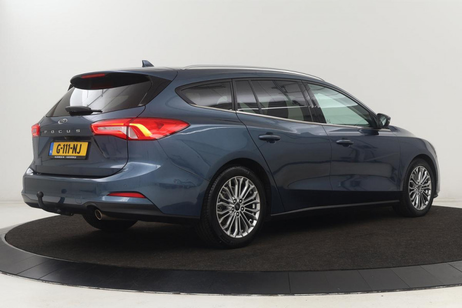 Ford Focus 1.5 EcoBoost Titanium | Stoel & stuurverwarming | Adaptive cruise | Full LED | Camera | Trekhaak | Carplay | Climate control