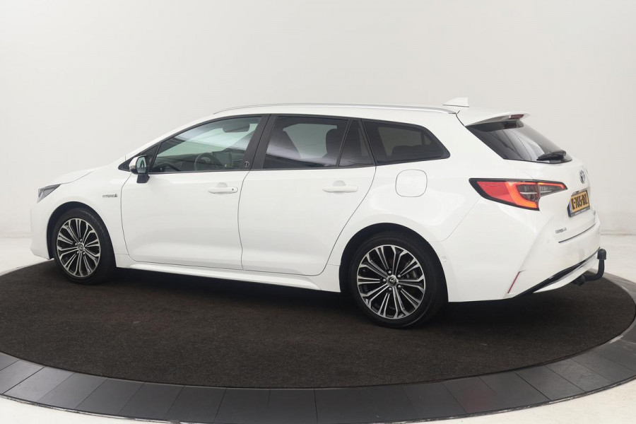 Toyota Corolla 1.8 Hybrid Business Plus | Stoelverwarming | Trekhaak | Adaptive cruise | Camera | Carplay | Full LED | Navigatie | Climate control | Stuurverwarning