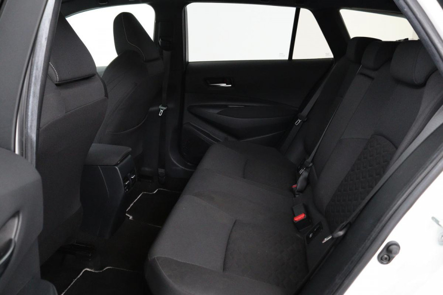 Toyota Corolla 1.8 Hybrid Business Plus | Stoelverwarming | Trekhaak | Adaptive cruise | Camera | Carplay | Full LED | Navigatie | Climate control | Stuurverwarning