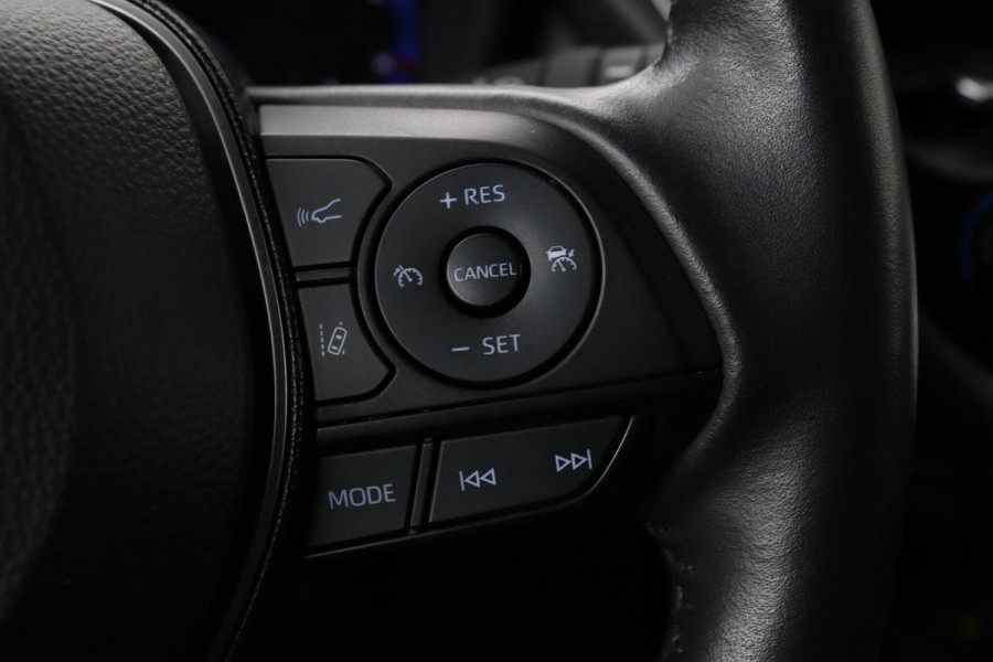Toyota Corolla 1.8 Hybrid Business Plus | Stoelverwarming | Trekhaak | Adaptive cruise | Camera | Carplay | Full LED | Navigatie | Climate control | Stuurverwarning