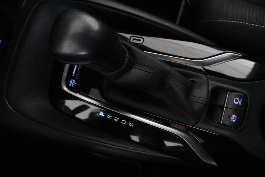 Toyota Corolla 1.8 Hybrid Business Plus | Stoelverwarming | Trekhaak | Adaptive cruise | Camera | Carplay | Full LED | Navigatie | Climate control | Stuurverwarning