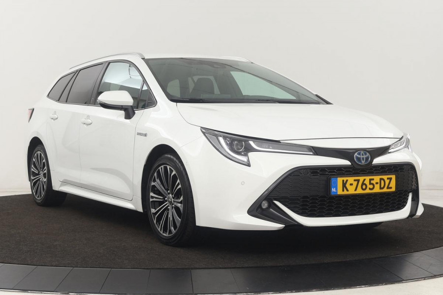 Toyota Corolla 1.8 Hybrid Business Plus | Stoelverwarming | Trekhaak | Adaptive cruise | Camera | Carplay | Full LED | Navigatie | Climate control | Stuurverwarning