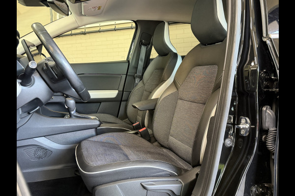 Renault Captur 1.3 TCe 140PK Intens | Groot Navi | ACC | Bose | Stoel, stuur en voorruitverwarming | Camera | Dealer onderhouden!