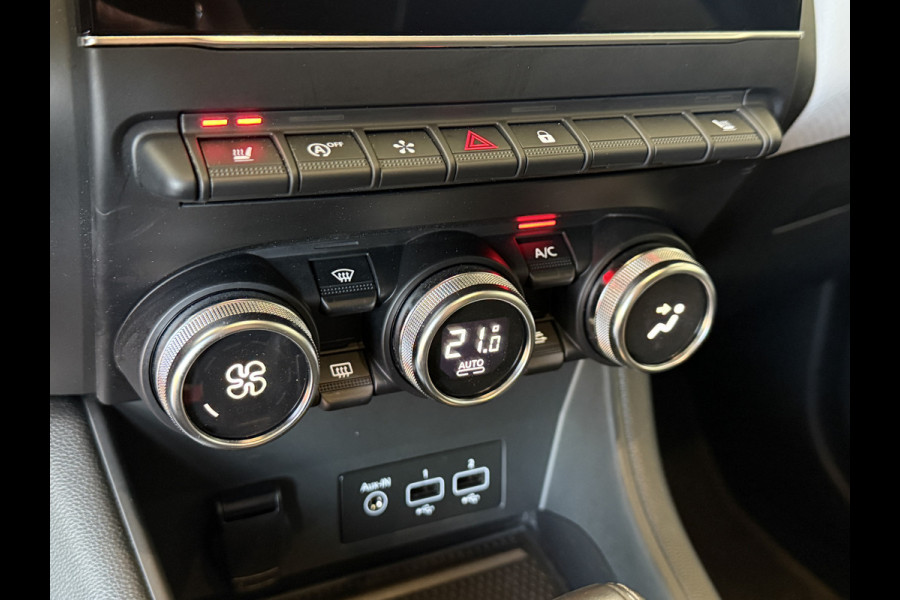Renault Captur 1.3 TCe 140PK Intens | Groot Navi | ACC | Bose | Stoel, stuur en voorruitverwarming | Camera | Dealer onderhouden!