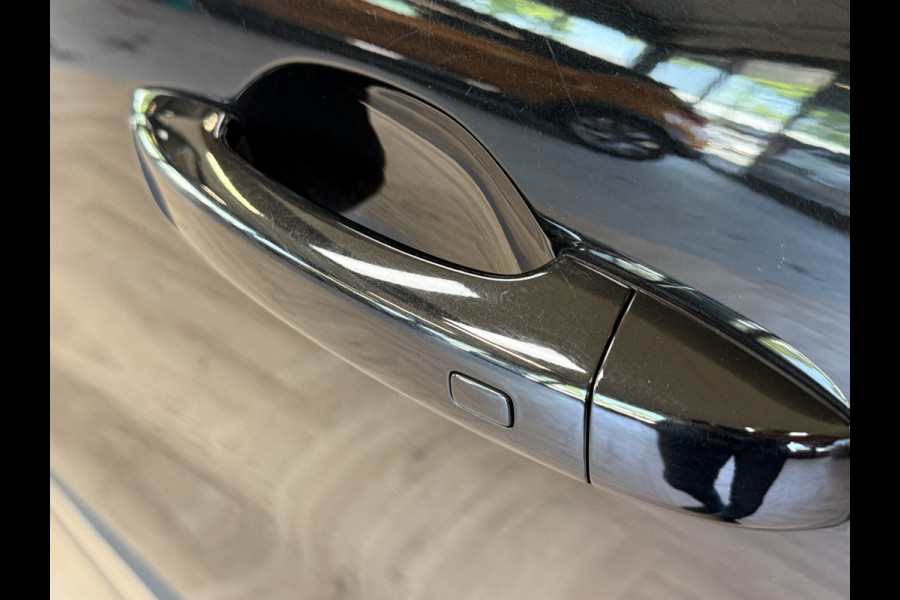 Renault Captur 1.3 TCe 140PK Intens | Groot Navi | ACC | Bose | Stoel, stuur en voorruitverwarming | Camera | Dealer onderhouden!