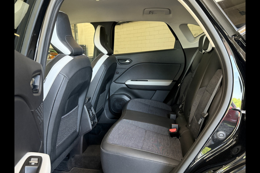 Renault Captur 1.3 TCe 140PK Intens | Groot Navi | ACC | Bose | Stoel, stuur en voorruitverwarming | Camera | Dealer onderhouden!