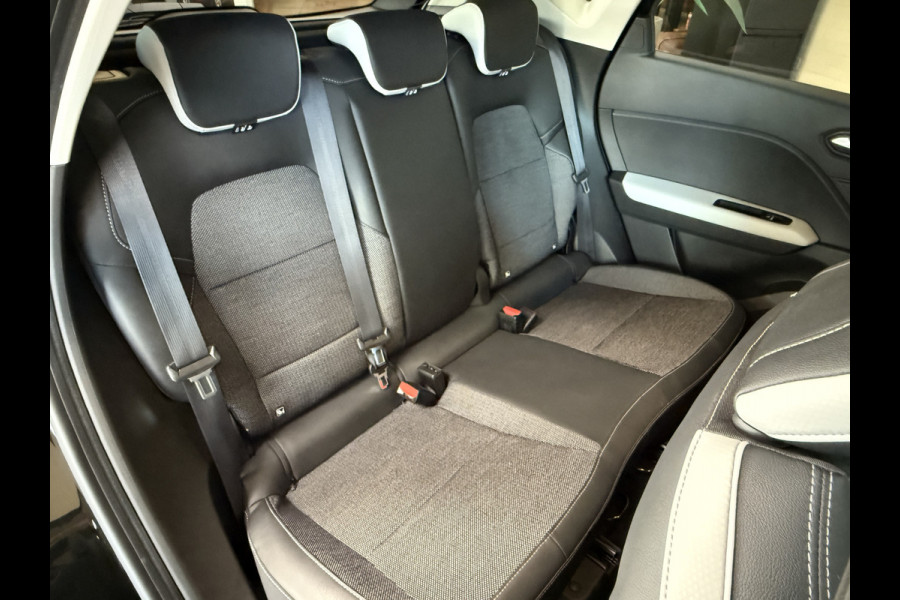 Renault Captur 1.3 TCe 140PK Intens | Groot Navi | ACC | Bose | Stoel, stuur en voorruitverwarming | Camera | Dealer onderhouden!