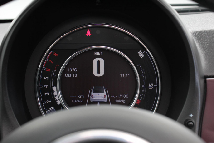 Fiat 500C 1.0 Hybrid Star Plus Leder Navigatie Digitale Cockpit Cruise Control Climate Control Lichtmetalen Velgen Parkeersensoren Achter