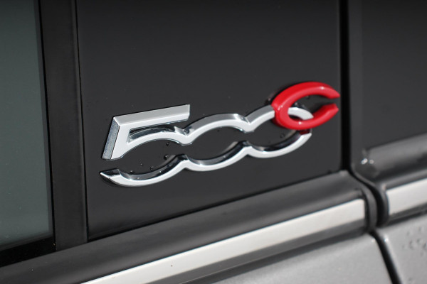 Fiat 500C 1.0 Hybrid Star Plus Leder Navigatie Digitale Cockpit Cruise Control Climate Control Lichtmetalen Velgen Parkeersensoren Achter