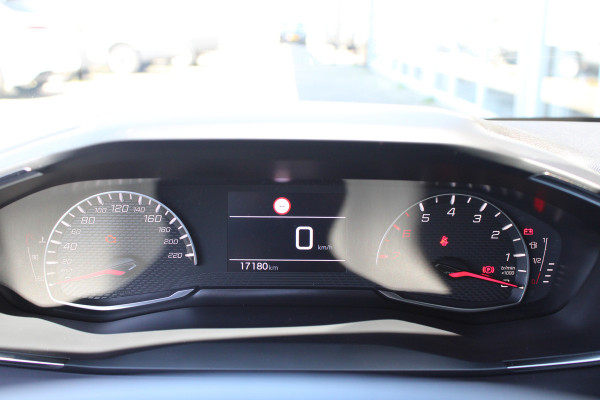 Peugeot 208 1.2 PureTech Active Pack | Trekhaak | Stoelverwarming