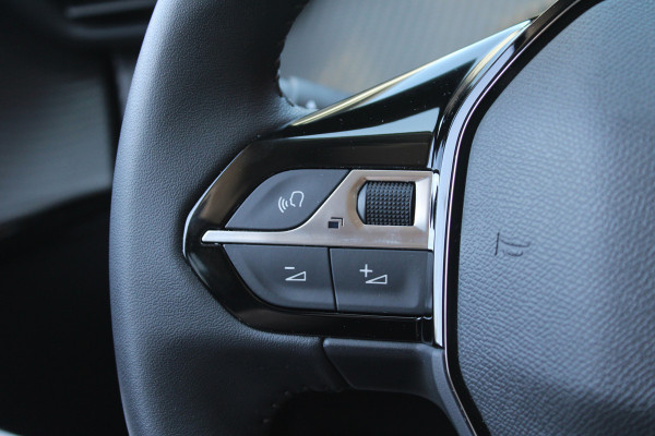 Peugeot 208 1.2 PureTech Active Pack | Trekhaak | Stoelverwarming