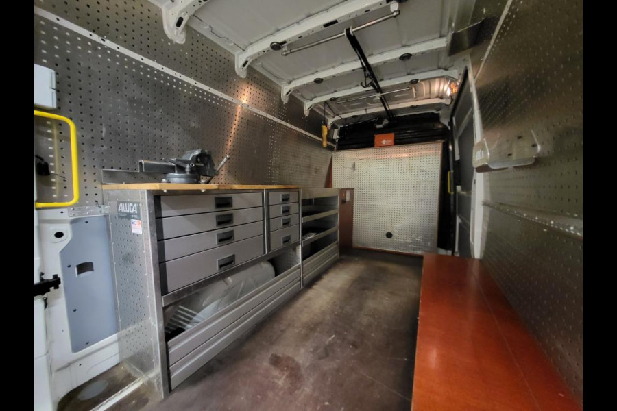 Volkswagen Crafter 2.0TDI L3/H3 Inrichting Euro 6!