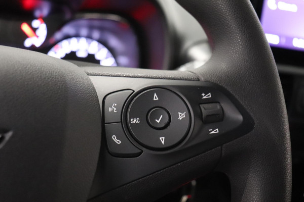 Opel Combo 1.5D 102pk L1H1 3-zits Navigatie Trekhaak Airco Parkeer sensoren Betimmering