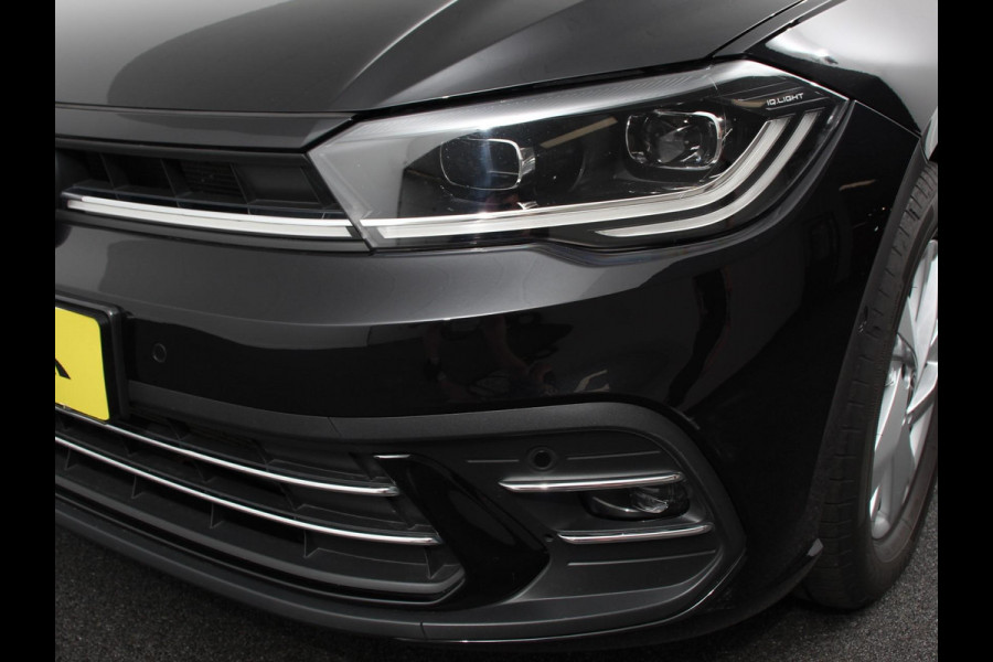 Volkswagen Polo 1.0 TSI 110pk DSG Style Navigatie Apple Carplay/ Android Auto Parkeersensoren Adaptive Cruise Control Blind Spot Assist Stoelverwarming Ledverlichting Climate Control