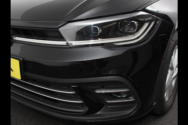 Volkswagen Polo 1.0 TSI 110pk DSG Style Navigatie Apple Carplay/ Android Auto Parkeersensoren Adaptive Cruise Control Blind Spot Assist Stoelverwarming Ledverlichting Climate Control