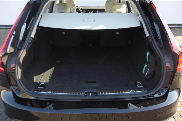 Volvo V90 T6 350PK Automaat Ultra Bright / Stoelmassage / Stoelventilatie en verwarming / Luchtvering / 360 Camera / Nappaleder / Head-up display / Apple Carplay / BLIS /