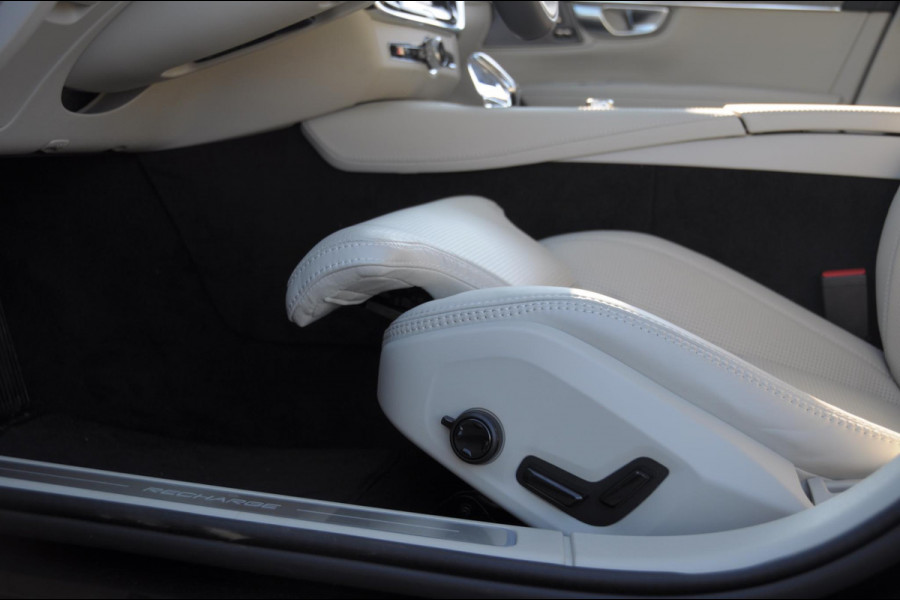 Volvo V90 T6 350PK Automaat Ultra Bright / Stoelmassage / Stoelventilatie en verwarming / Luchtvering / 360 Camera / Nappaleder / Head-up display / Apple Carplay / BLIS /
