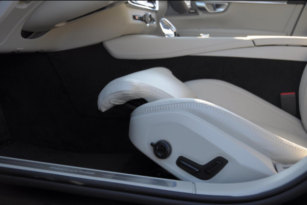 Volvo V90 T6 350PK Automaat Ultra Bright / Stoelmassage / Stoelventilatie en verwarming / Luchtvering / 360 Camera / Nappaleder / Head-up display / Apple Carplay / BLIS /