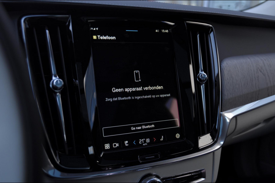 Volvo V90 T6 350PK Automaat Ultra Bright / Stoelmassage / Stoelventilatie en verwarming / Luchtvering / 360 Camera / Nappaleder / Head-up display / Apple Carplay / BLIS /
