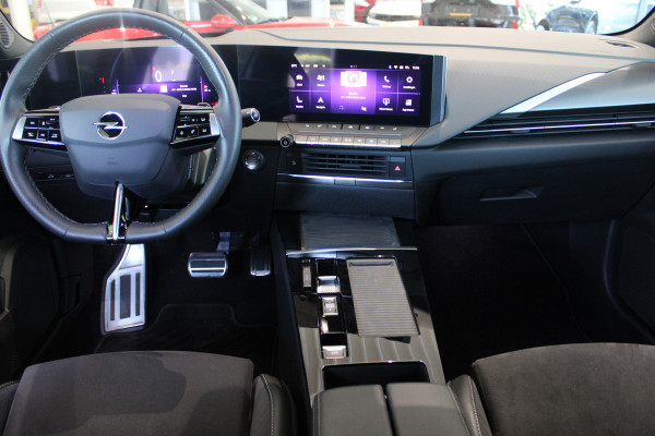 Opel Astra Sports Tourer 1.2 Ultimate Level 4 | Panoramadak | Trekhaak | Winterpack | 360 camera